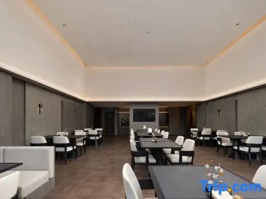 Shijiazhuang Station Huai'an East Road Atour Hotel