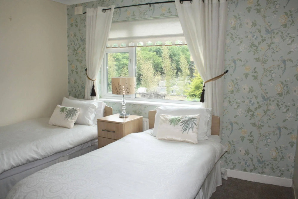 Seamount House B&B
