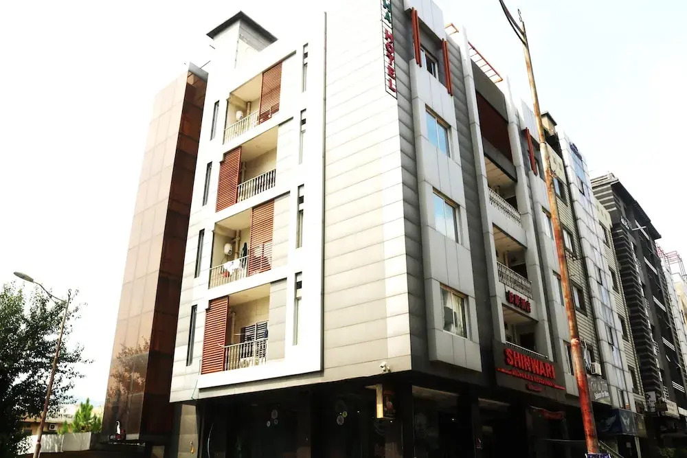 Aqcha Hotel