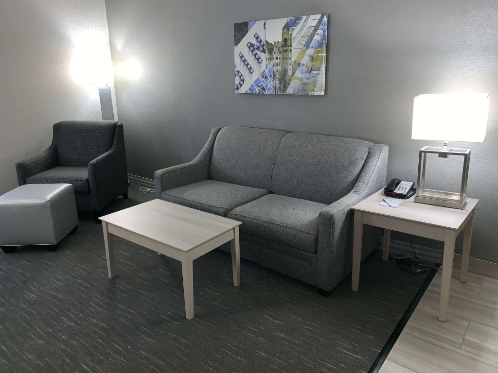 Best Western Plus Clarks Summit Scranton Hotel