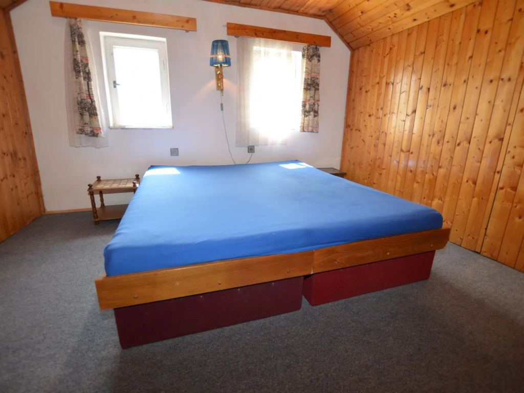 Holiday Home In Orasice- Počedělice With Garden