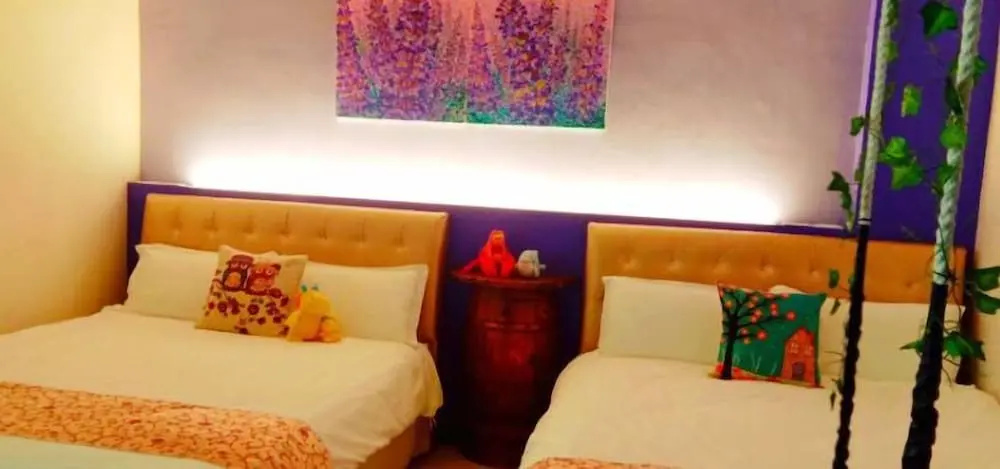 Santorini Family Themed Inn