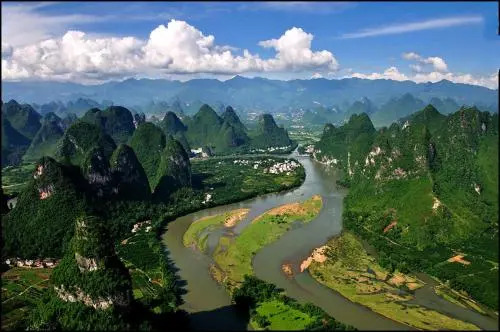Yangshuo Lijiang Island Riverside Resort