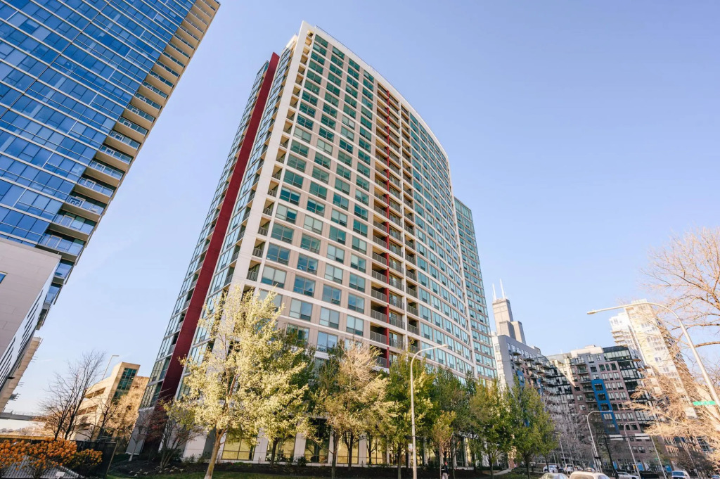 Chicago | Family Perfect 3BD/2BA South Loop Apartment