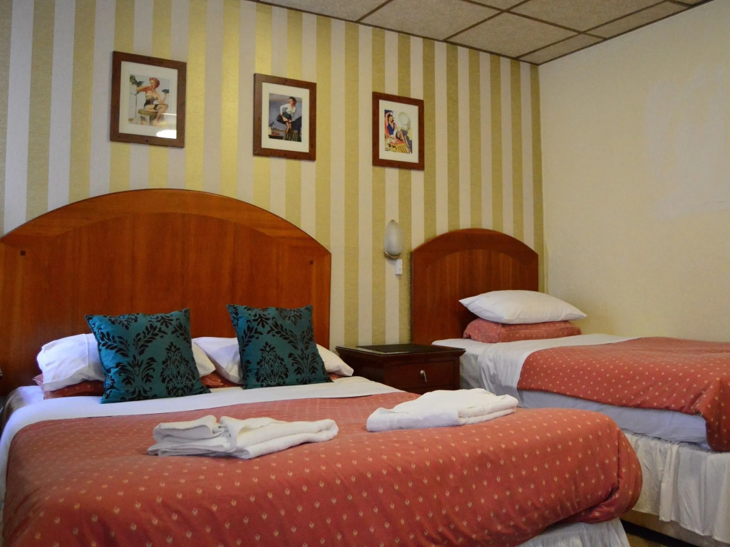 Oak Lea Hotel
