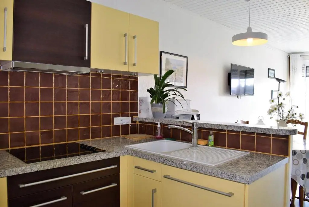 Appartement 2-4 pers VUE MER EXCEPTIONNELLE avec terrasse à PERROS-GUIREC - Ref 908