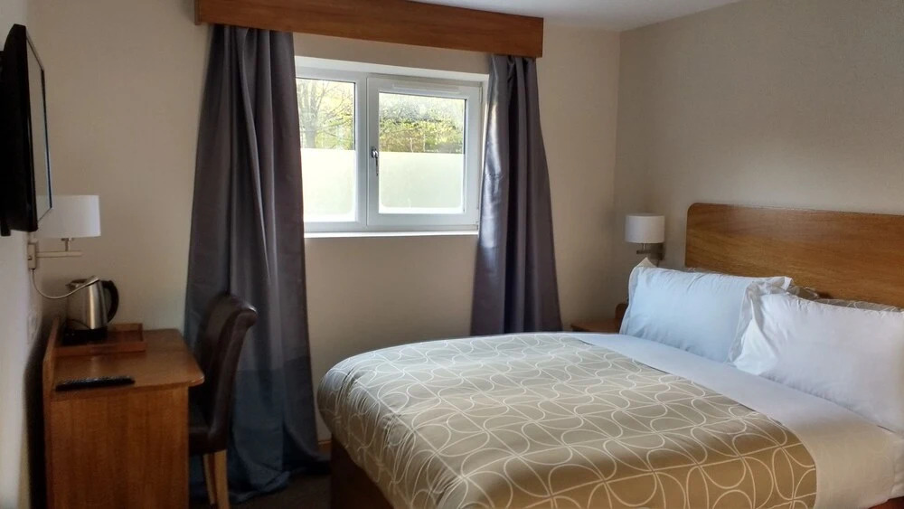 Edinburgh House Apartments