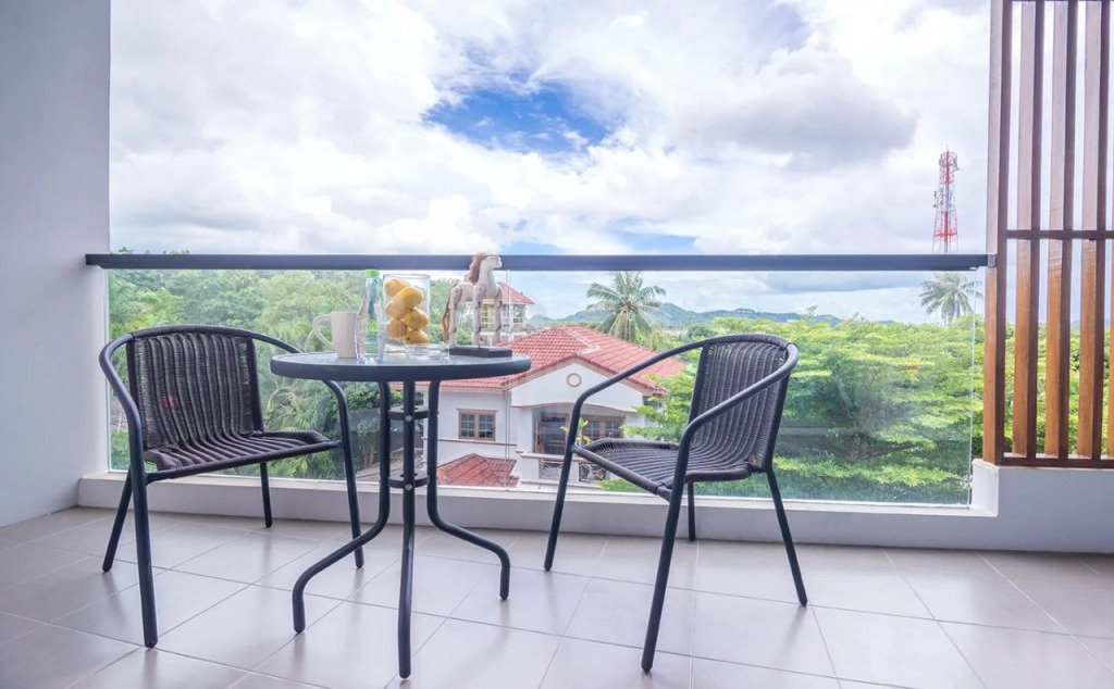 Lemonade Phuket Hotel -SHA Plus