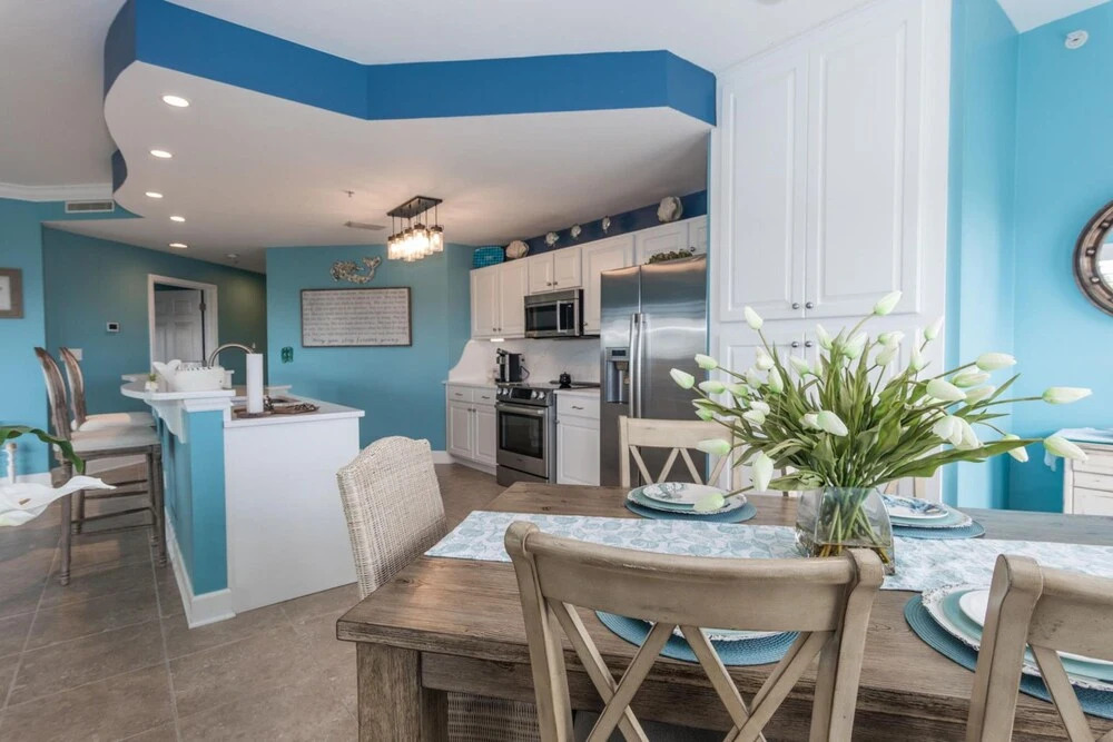 1732 W. County Hwy 30A Unit 401