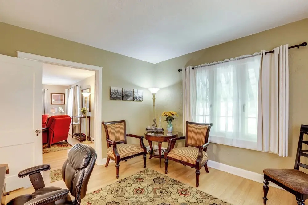 Yard & Grill: Centrally Located Denver Retreat!