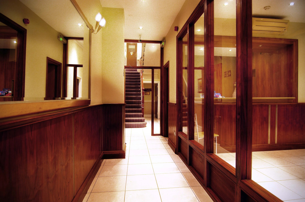 Westbury Hotel