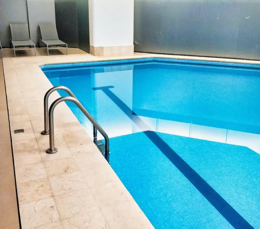 Two Beautiful 1 BR aptssame tower HS WiFiPool