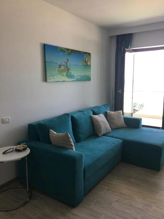 Velvet 64 apartament pe plaja