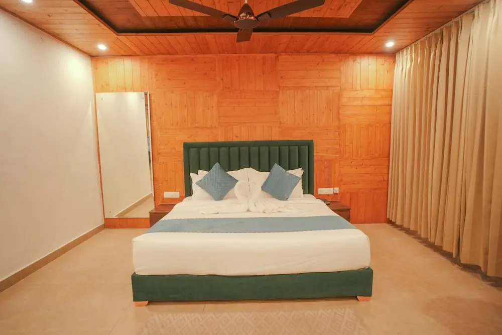 Tapovan Resorts