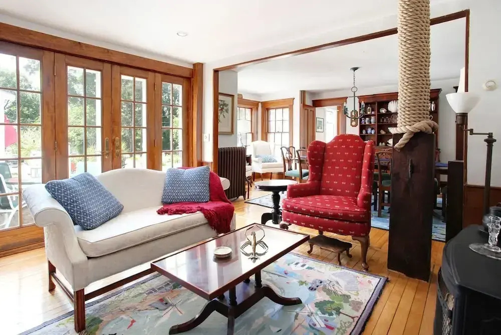 Bursley Manor