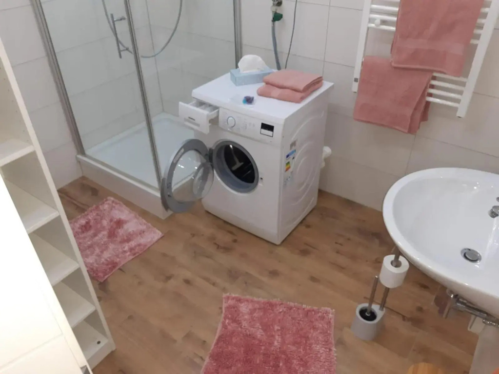 Luxuriöse Wohnung mit eigenem Garten