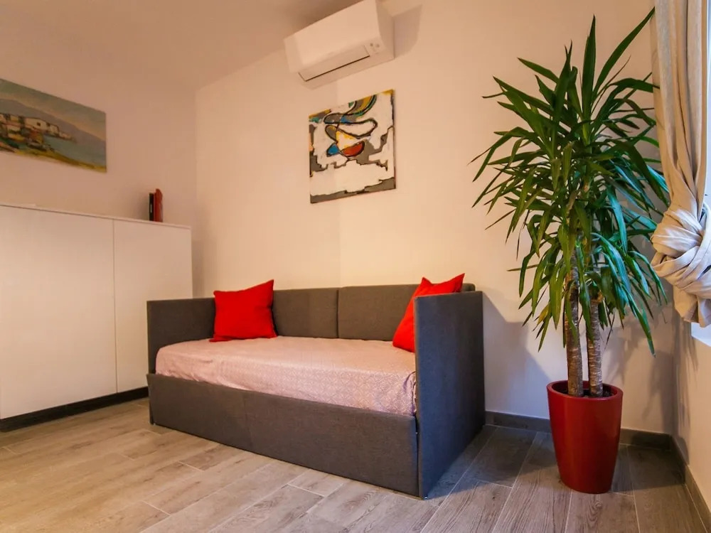 MiaVia Apartments - Marconi