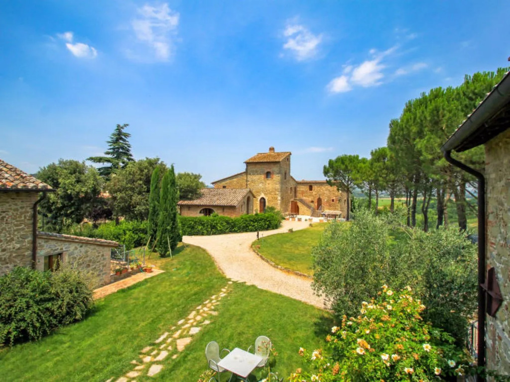 Borgo Monticelli 12877