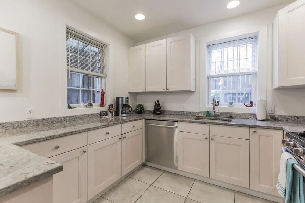 523 S 18th