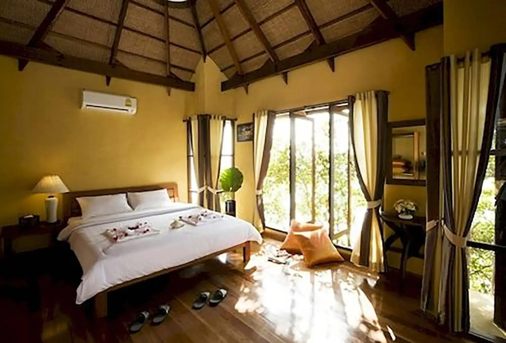 Captain Hook Resort
