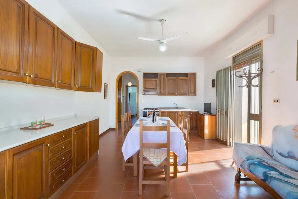 3651 Casa Iro by Barbarhouse