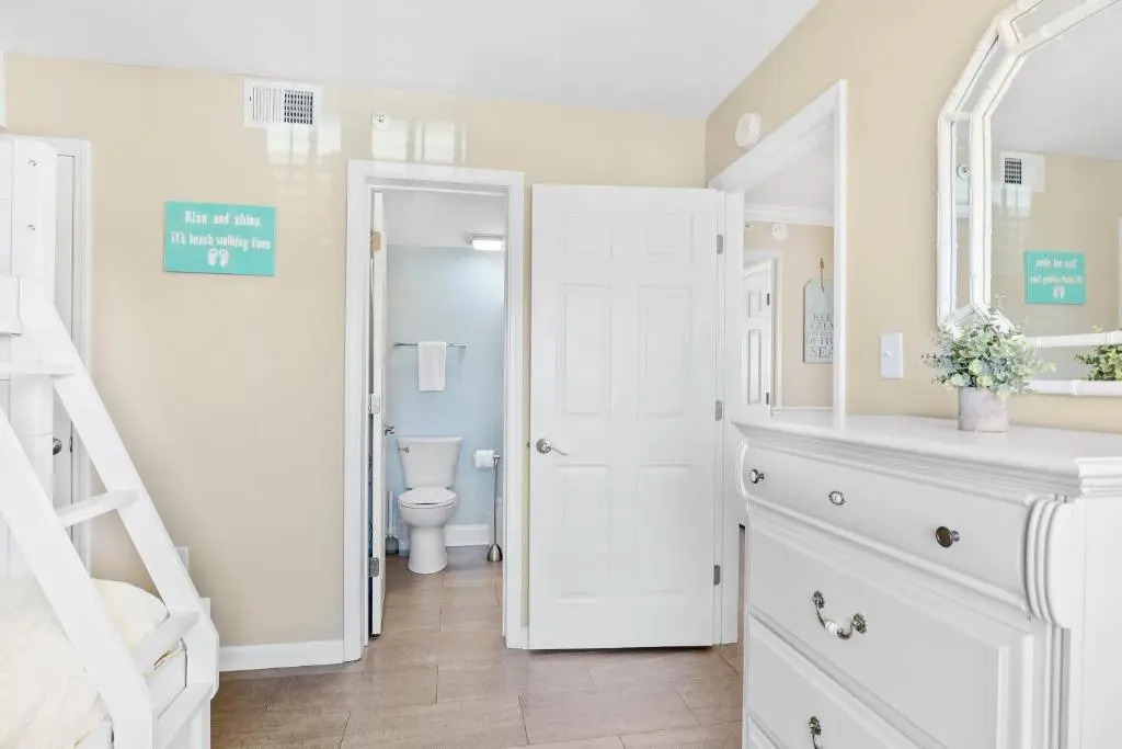 115 COV BEACH DAZE OCEANFRONT CONDO