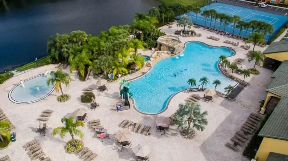 8937 Perfect for Your Vacation Close Disney