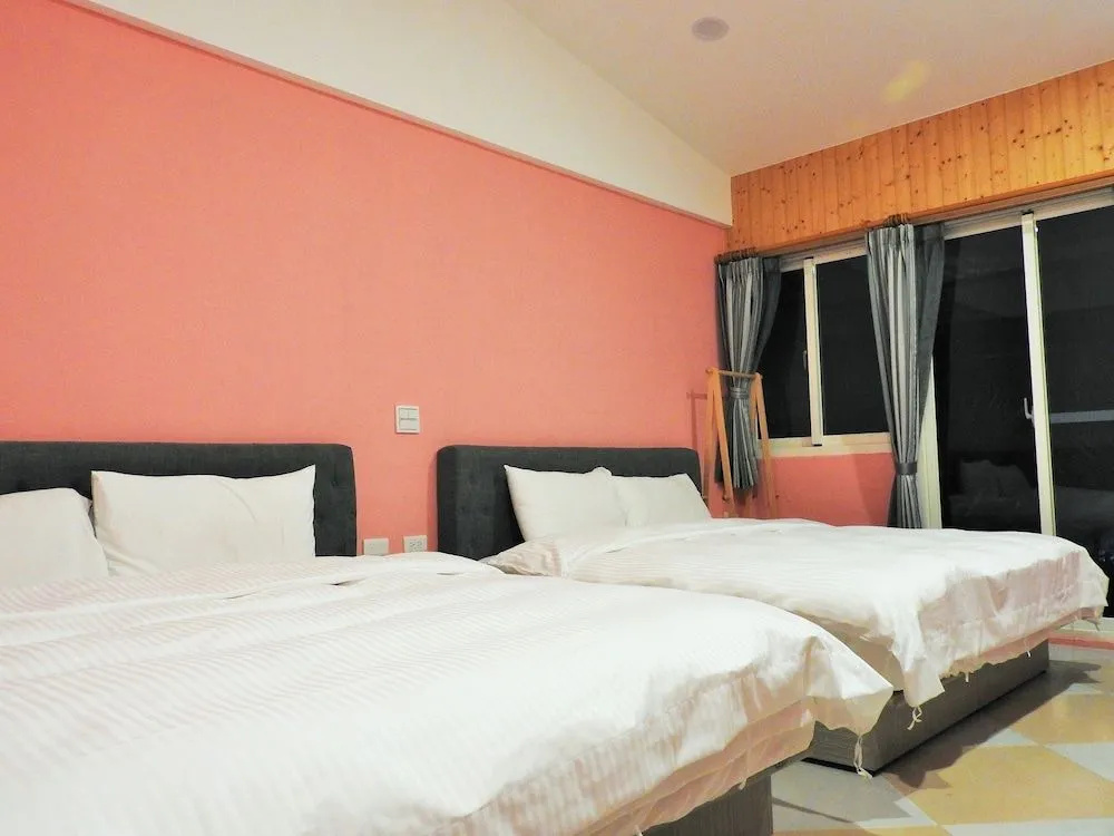 Blue Owl-Hualien No 2396-2397-2398-2399