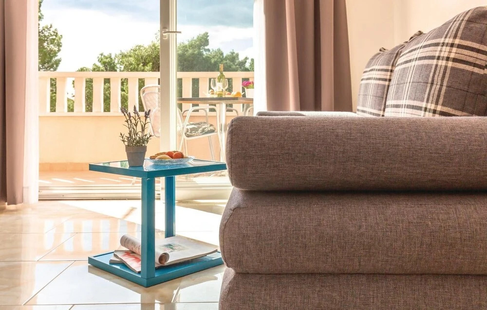 Amazing Home in Baska Voda With Wifi and 1 Bedrooms