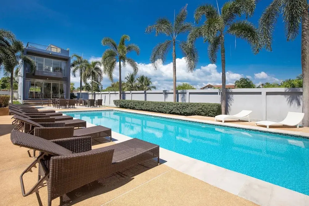 Spacious 3BR Pool Access Villa Argent 7