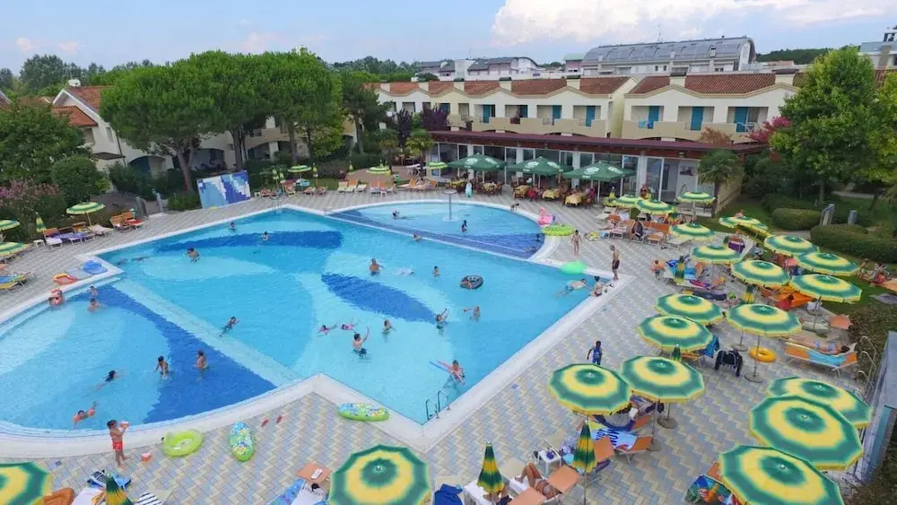 Superb House Maisonette Villaggio Marco Polo Sleeps 7