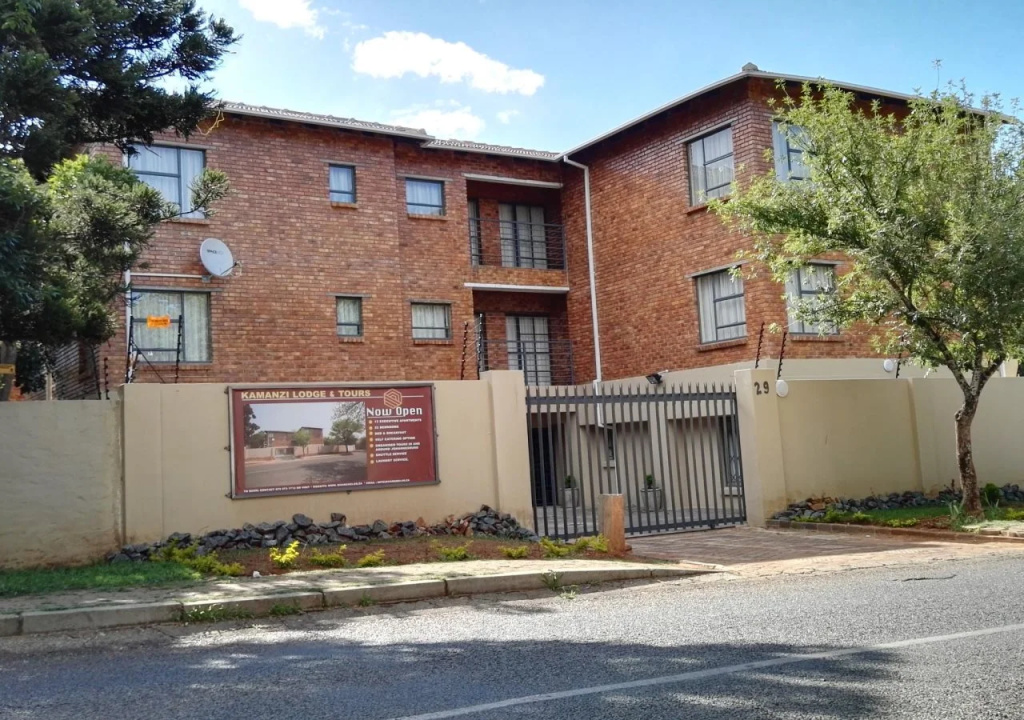 Khamanzi Lodge