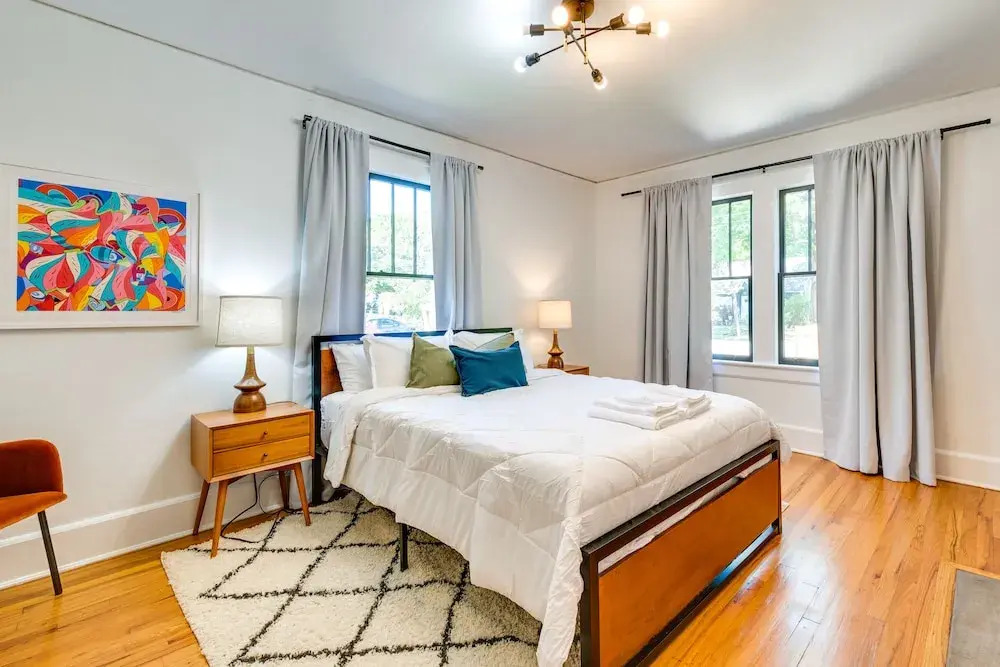 Updated Atlanta Getaway w/ Yard ~ 5 Mi to Downtown