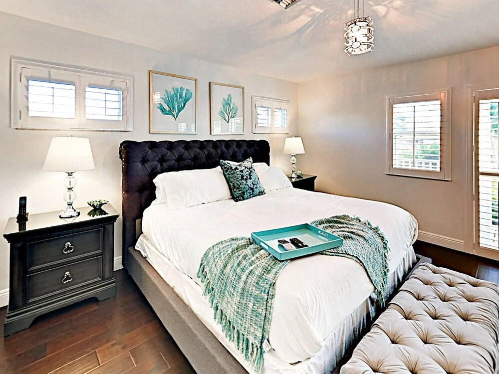 4br/4ba W/ Private Deck & Heated Pool - Near Beach 4 Bedroom Home