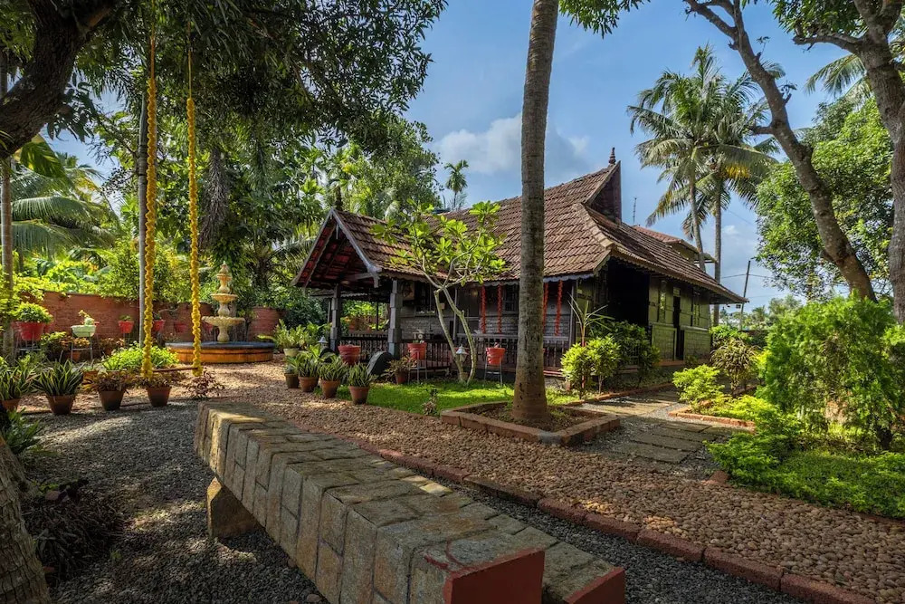 ama Stays & Trails Aquabliss ,Alleppey