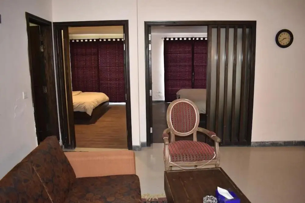 Summit Hotel