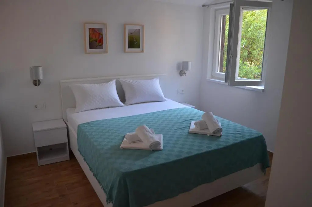 Apartments V&V-Murter Hideaway