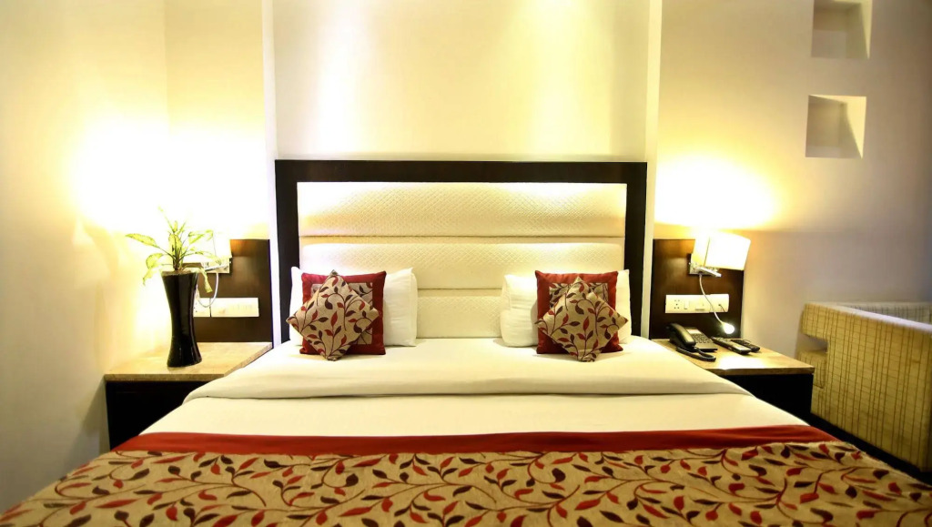 Hotel The Prime Balaji Deluxe, City Centre, With Free Airport Pickup