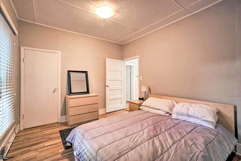 Historic Redstone w/ Large Backyard, Walk To Csu!