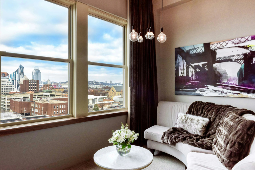 Hotel Covington Cincinnati Riverfront