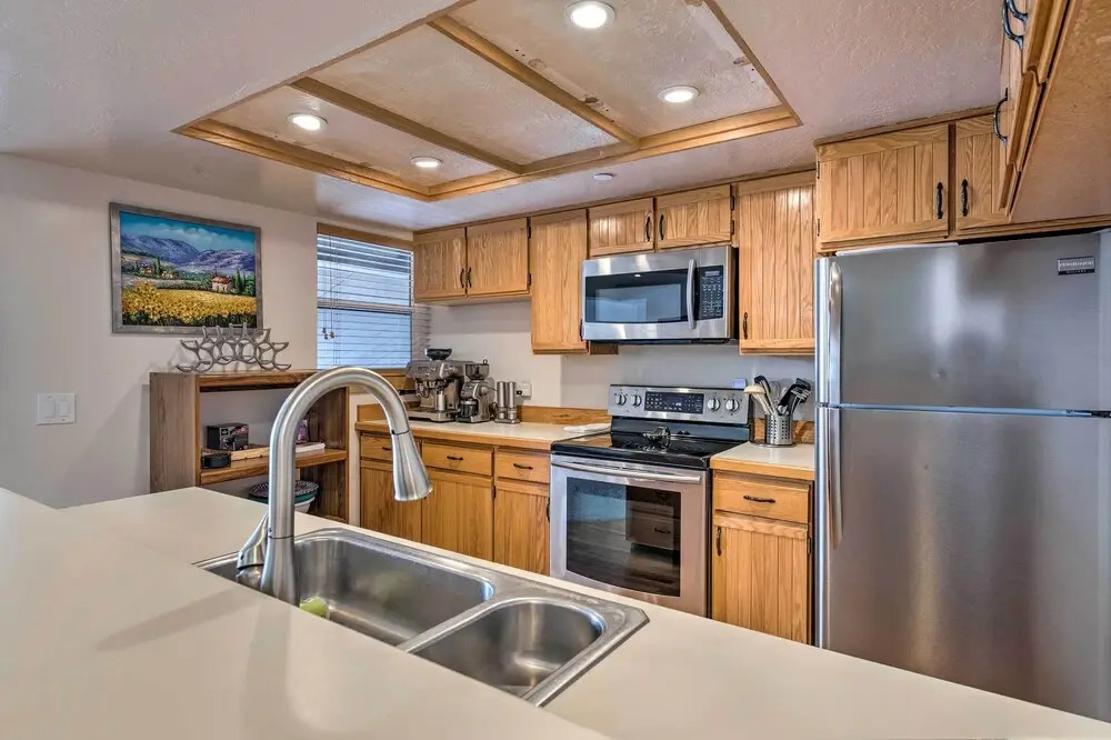 2 Mi to Park City Mtn: Townhome w/ Balcony