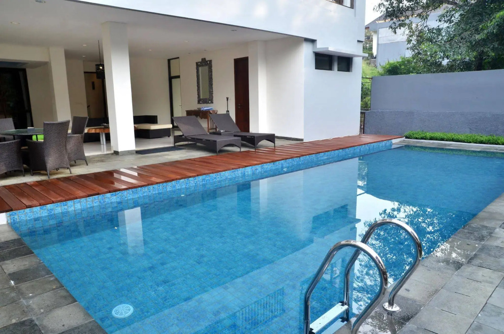 Hikari Hill View Villa 7 Bedrooms With a Private Swimming Pool and a Billiard Table