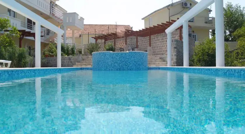 Apartmani Strahinja