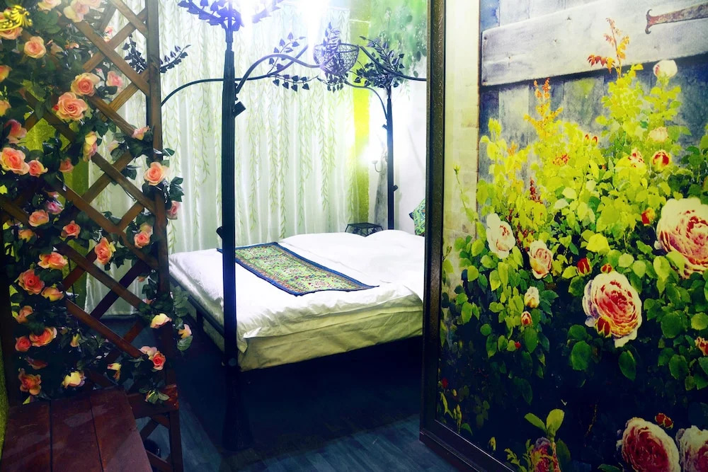 Chengdu Season Inn Youth Hostel