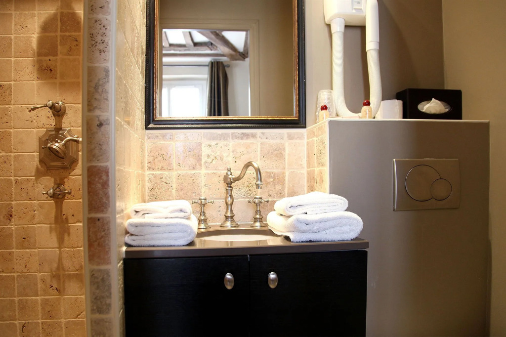 Hotel Saint-Louis en LIsle - Notre-Dame