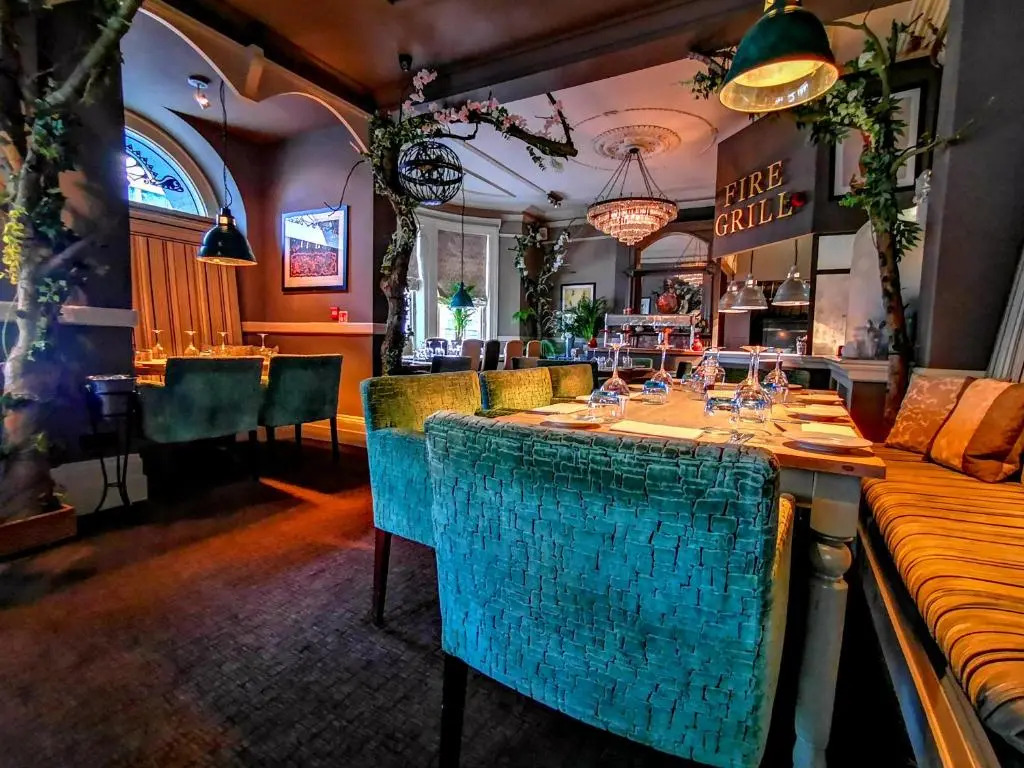 Ox Hotel Bar & Grill