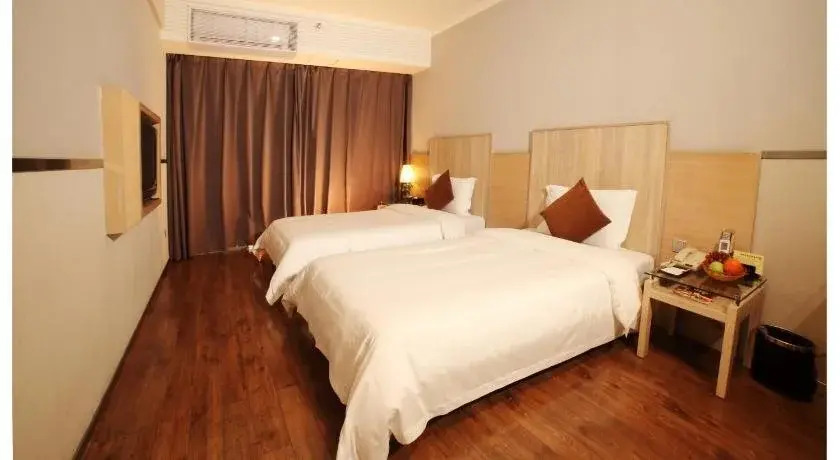 New Year Hotel