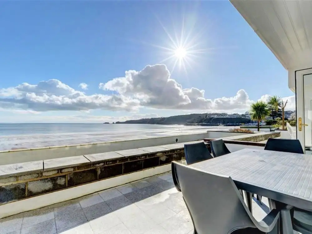 Spacious Apartment in Saundersfoot With Terrace