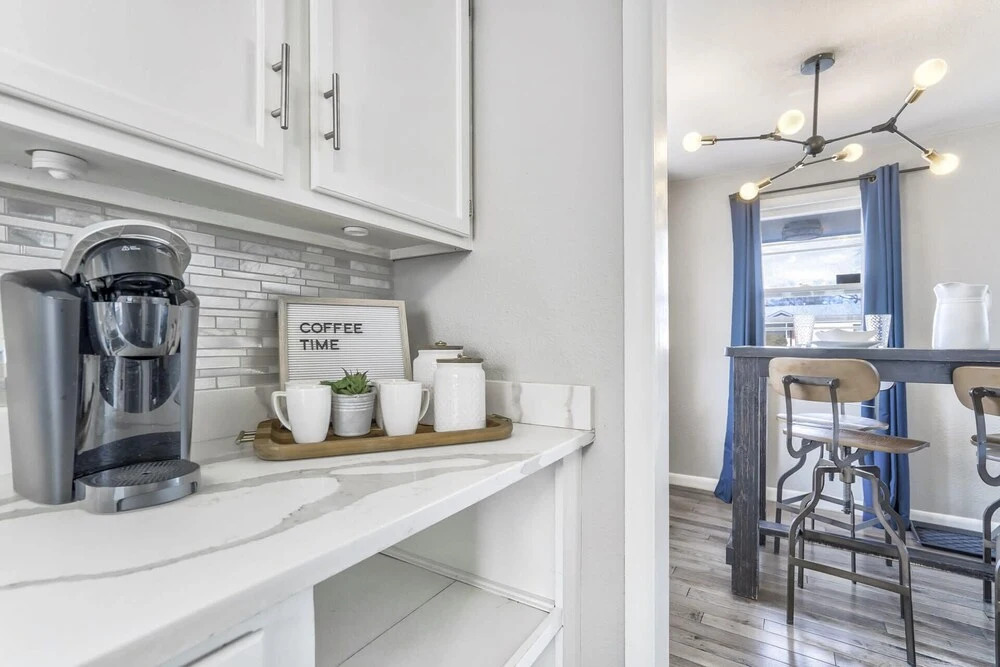 5BD Dog Friendly Family Getaway Near Downtown!