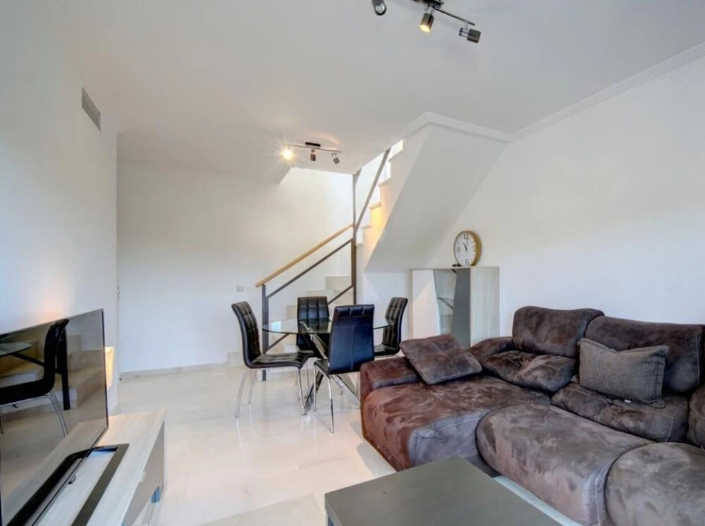 Apartment with 3 Bedrooms in Estepona, with Wonderful Mountain View, Shared Pool, Furnished Terrace - 2 Km From the Beach